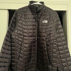 North face men’s black eco ball jacket NWT men’s medium